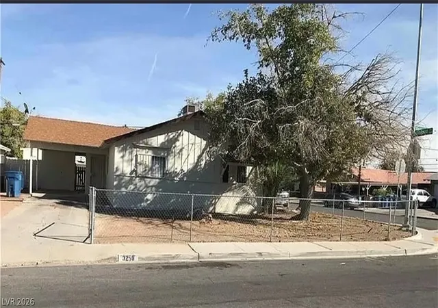 Photo 1 of Single family home for sale at 3258 Glenhurst Dr, Las Vegas, NV 89121 | MLS# 2771193 | Listing updated on 2026-04-08