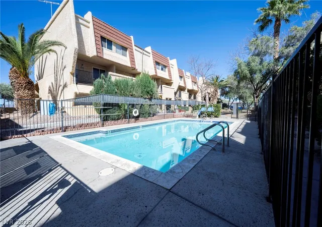 Homes for sale in Boulder City, NV | 1303 Darlene Way, Boulder City, NV 89005 | Houzeo