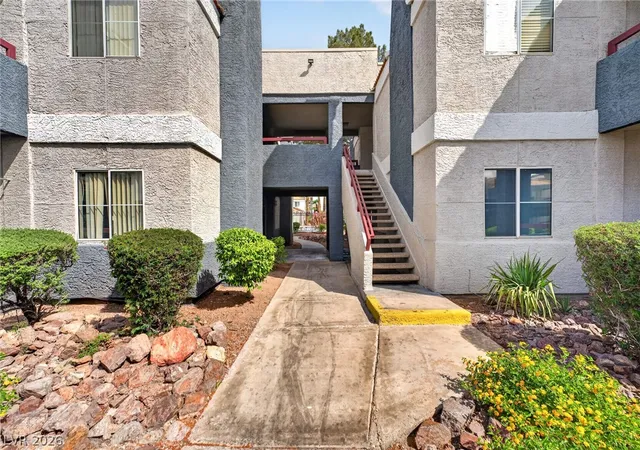 2nd image of 8600 W Charleston Blvd #2148, Las Vegas, NV 89117 | MLS# 2771243