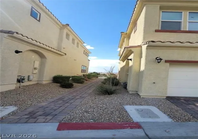 Photo 3 of Townhouse for sale at 1025 Via Prato Ln, Henderson, NV 89011 | MLS# 2772037 | Listing updated on 2026-04-10