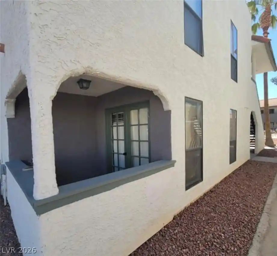 Listing Photo 2 - Condo for sale in 2812 Bluegill Wy located at 2812 Bluegill Wy, Henderson, NV 89014 - Unit 2812 Bluegill Way