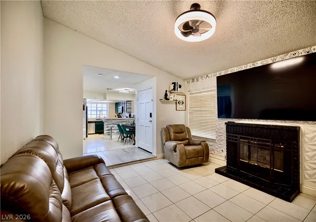 Photo 4 of Single family home for sale at 6669 Pleasant Plains Way, Las Vegas, NV 89108 | MLS# 2772111 | Listing updated on 2026-07-03
