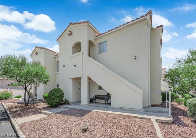 Homes for sale in Henderson, NV | 698 S Racetrack Rd, Henderson, NV 89015