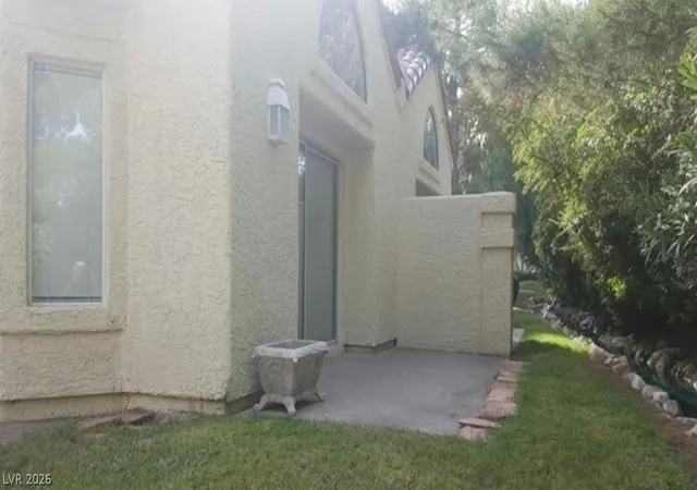 Photo 4 of Townhouse for sale at 6974 Emerald Springs Ln, Las Vegas, NV 89113 | MLS# 2772224 | Listing updated on 2026-04-11