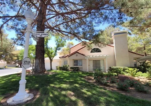 Photo 3 of Townhouse for sale at 6902 Emerald Springs Ln, Las Vegas, NV 89113 | MLS# 2772265 | Listing updated on 2026-04-11