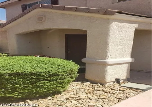 Photo 3 of Single family home for sale at 10282 Keystone Pastures St, Las Vegas, NV 89183 | MLS# 2772267 | Listing updated on 2026-04-11