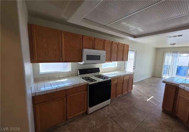 Photo 3 of Single family home for sale at 8829 Cornwall Glen Ave, Las Vegas, NV 89129 | MLS# 2772284 | Listing updated on 2026-10-30