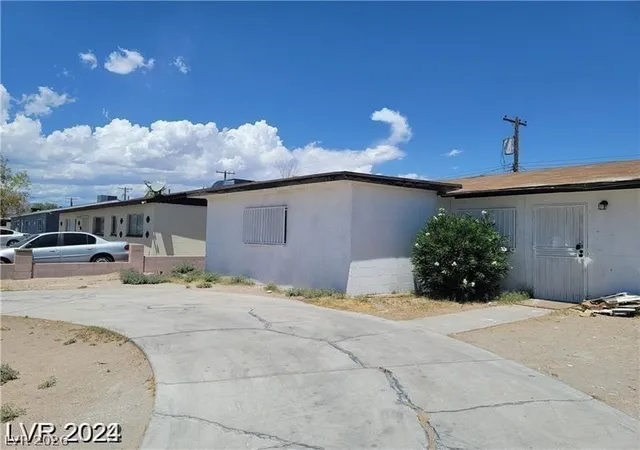 Photo 2 of Single family home for sale at 1932 Lawry Ave, North Las Vegas, NV 89032 | MLS# 2772329 | Listing updated on 2026-04-11