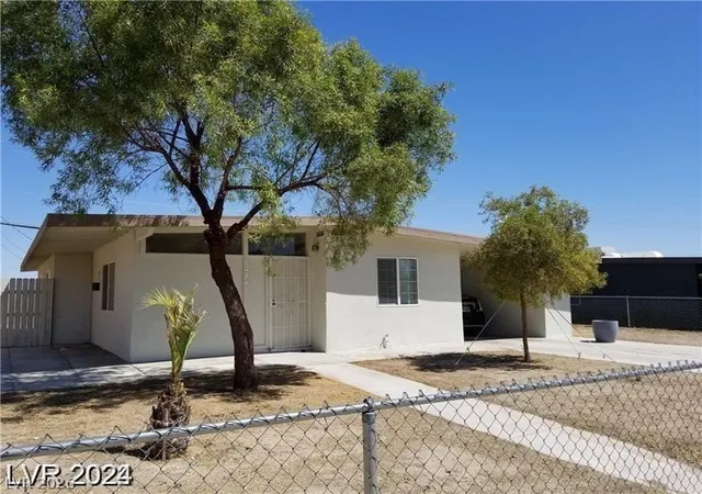 Photo 1 of Single family home for sale at 2705 Howard Dr, Las Vegas, NV 89104 | MLS# 2772350 | Listing updated on 2026-04-11