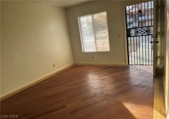 Photo 3 of Townhouse for sale at 3942 Palos Verdes St, Las Vegas, NV 89119 | MLS# 2772383 | Listing updated on 2026-04-30