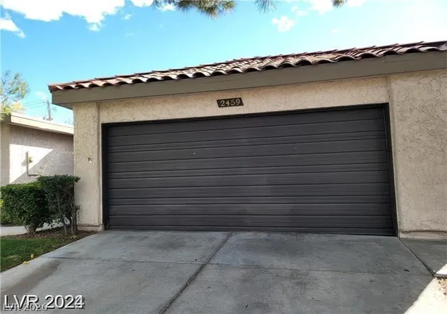 Photo 3 of Townhouse for sale at 2459 Domingo St, Las Vegas, NV 89121 | MLS# 2772389 | Listing updated on 2026-04-11