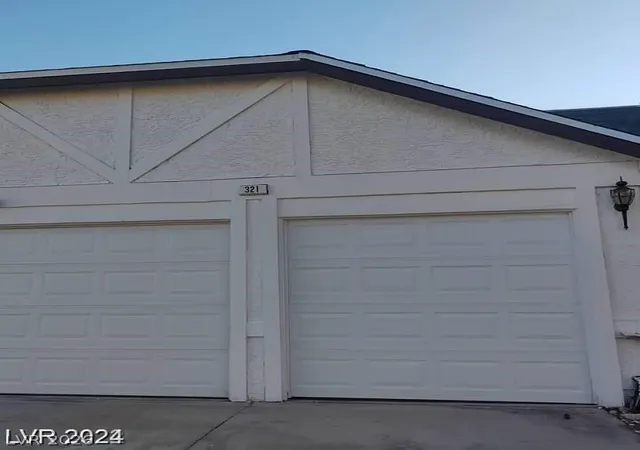Photo 3 of Single family home for sale at 321 Bent Crk Dr, Las Vegas, NV 89107 | MLS# 2772407 | Listing updated on 2026-04-29