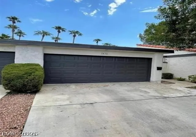 Photo 2 of Townhouse for sale at 3436 Pino Cir, Las Vegas, NV 89121 | MLS# 2771979 | Listing updated on 2026-04-13