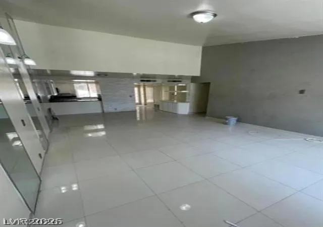Photo 4 of Townhouse for sale at 3436 Pino Cir, Las Vegas, NV 89121 | MLS# 2771979 | Listing updated on 2026-04-13