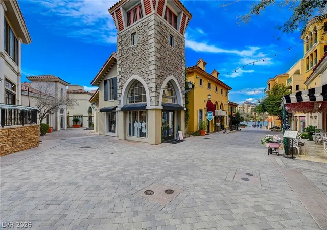 2nd image of 20 Via Mantova, Henderson, NV 89011