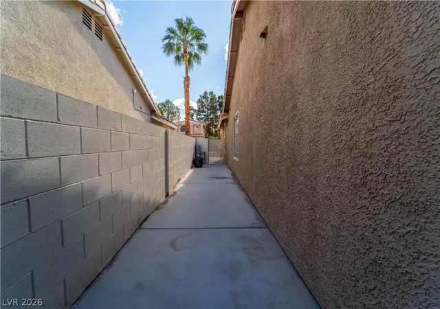 Homes for sale in Henderson, NV | 906 Sitting Bull Dr, Henderson, NV 89014 | MLS# 2772382