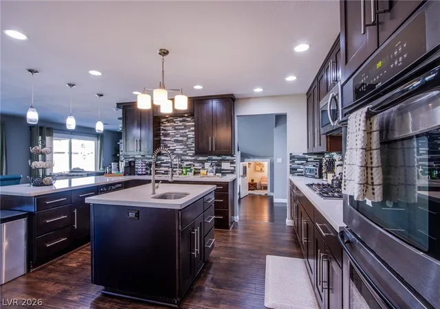 3rd image of 3449 Algonquin Cir, Las Vegas, NV 89169 | MLS# 2772278