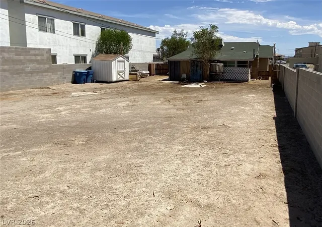 2nd image of 315 N 9th St, Las Vegas, NV 89101 | MLS# 2772384