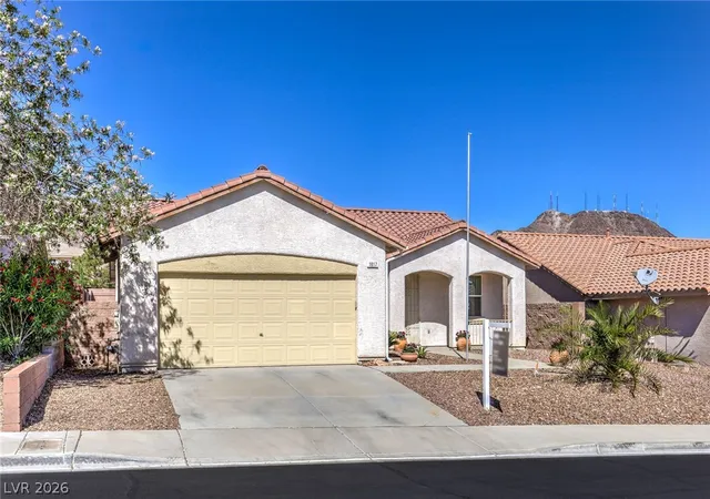 Photo 3 of Single family home for sale at 1017 Amber Gate St, Henderson, NV 89002 | MLS# 2770868 | Listing updated on 2026-08-29