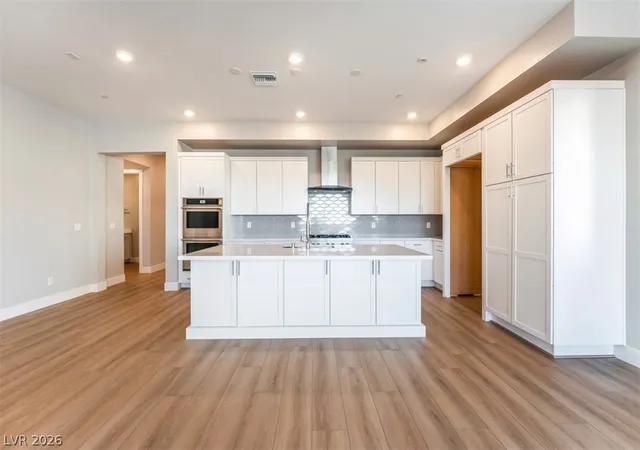 2nd image of 9128 Las Manaitas Ave #301, Las Vegas, NV 89144 | MLS# 2772907