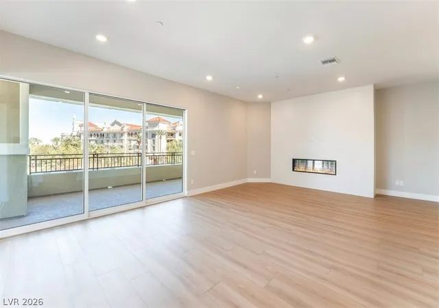4th image of 9128 Las Manaitas Ave #301, Las Vegas, NV 89144 | MLS# 2772907