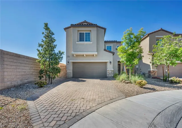 2nd image of 135 Moon Ranch Ave, North Las Vegas, NV 89031 | MLS# 2773219