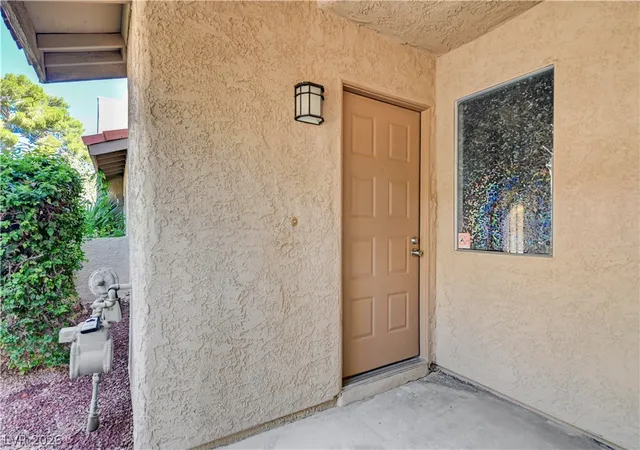 Photo 4 of Townhouse for sale at 3368 Reka St, Las Vegas, NV 89121 | MLS# 2773012 | Listing updated on 2026-09-30