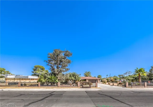 1st image of 2880 Red Rock St, Las Vegas, NV 89146 | MLS# 2773589