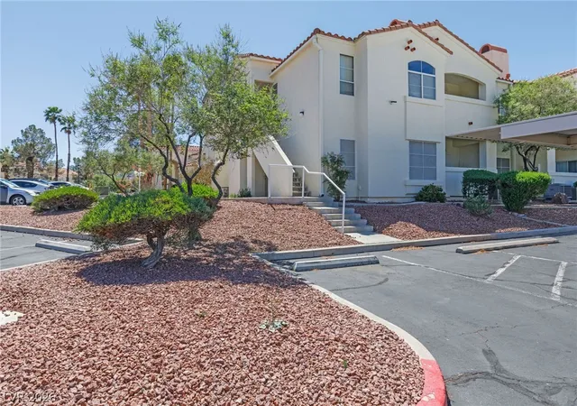 2nd image of 698 S Racetrack Rd #311, Henderson, NV 89015 | MLS# 2774094