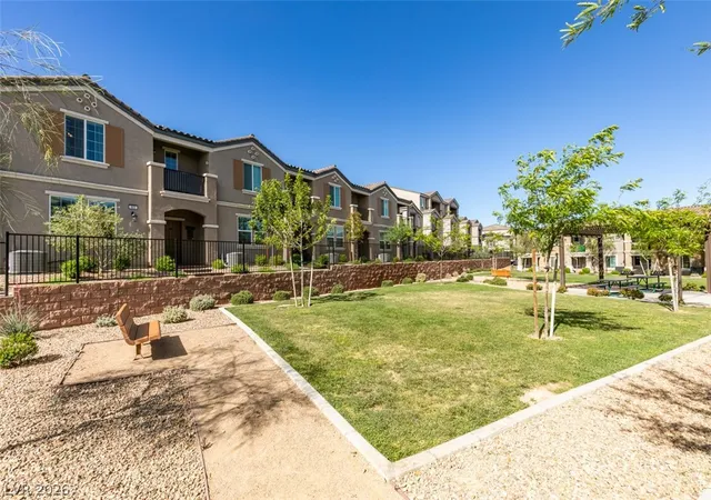 2nd image of 661 Bellus Pl, Henderson, NV 89015 | MLS# 2774095