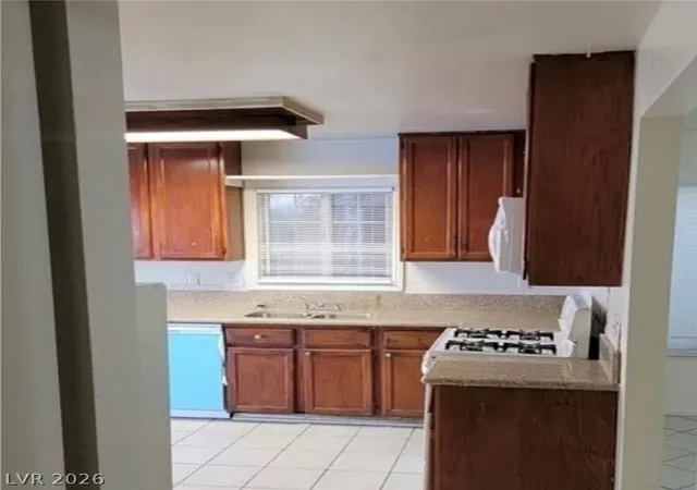 Photo 4 of Single family home for sale at 500 Prescott St, Las Vegas, NV 89110 | MLS# 2774048 | Listing updated on 2026-04-17