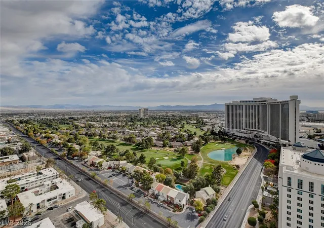 2nd image of 322 Karen Ave #2602, Las Vegas, NV 89109 | MLS# 2773892