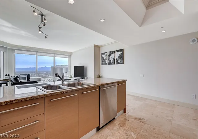 5th image of 322 Karen Ave #2602, Las Vegas, NV 89109 | MLS# 2773892