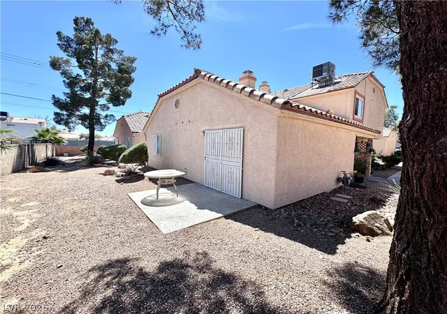 Photo 2 of Condo for sale at 1600 N Torrey Pines Dr #101, Las Vegas, NV 89108 | MLS# 2773801 | Listing updated on 2026-06-27