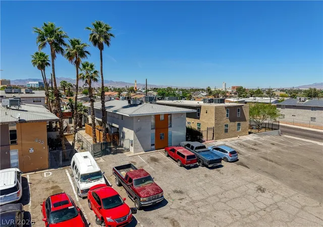 Homes for sale in Las Vegas, NV | 637 N 11th St, Las Vegas, NV 89101 | MLS# 2774370