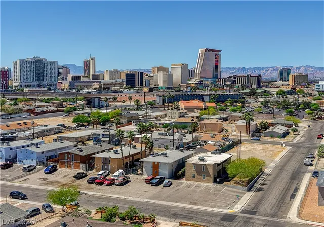 Homes for sale in Las Vegas, NV | 637 N 11Th St, Las Vegas, NV 89101 | MLS# 2774370