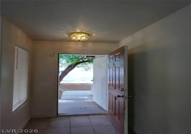 Photo 3 of Single family home for sale at 994 River Walk Ct, Henderson, NV 89015 | MLS# 2774164 | Listing updated on 2026-04-18
