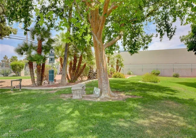 2nd image of 2725 S Nellis Blvd, Las Vegas, NV 89121