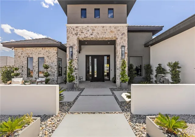 4th image of 641 Patti Ann Woods Dr, Henderson, NV 89002 | MLS# 2773958