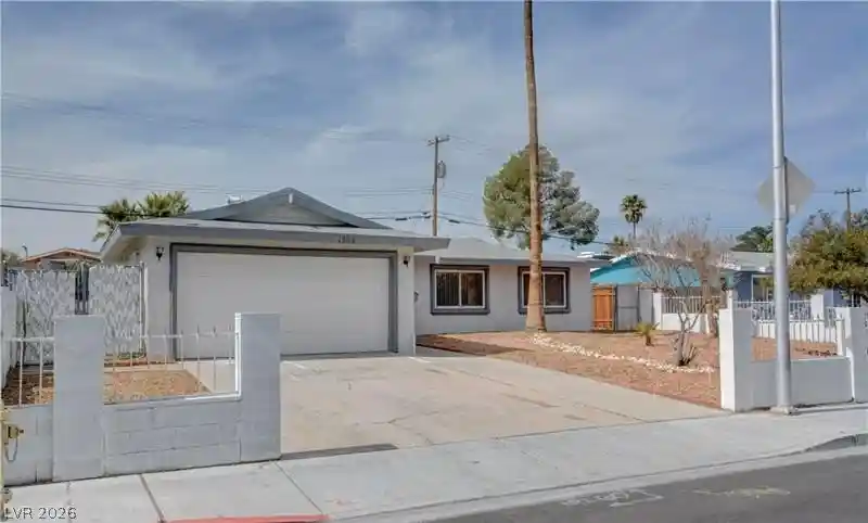 Photo 1 of Single family home for sale at 1308 Montclair St, Las Vegas, NV 89146 | MLS# 2774522 | Listing updated on 2026-10-20