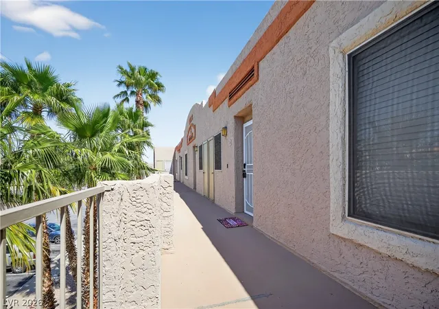 2nd image of 2008 Mesquite Ln #304, Laughlin, NV 89029 | MLS# 2772772