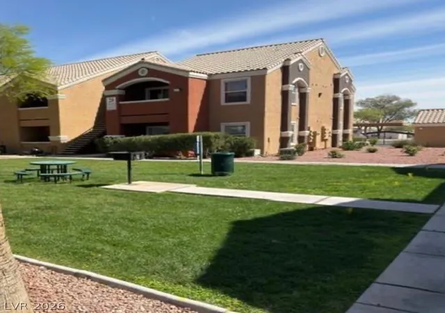 Photo 3 of Condo for sale at 8101 W Flamingo Rd #2016, Las Vegas, NV 89147 | MLS# 2774605 | Listing updated on 2026-08-19
