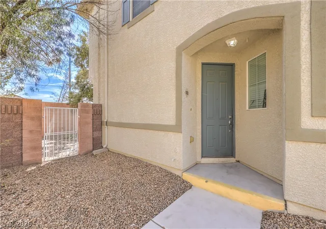 Listing Photo 4 - Condo for sale in building located at 4330 Westbury Sq St, North Las Vegas, NV 89032 - Unit #2