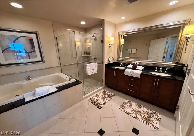 3rd image of 135 E Harmon Ave #06716, Las Vegas, NV 89109 | MLS# 2774962