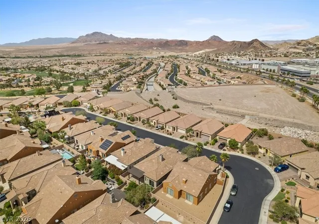 35th image of 1007 Via Calderia Pl, Henderson, NV 89011 | MLS# 2775836