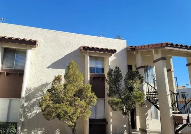 Listing Photo 4 - Condo for sale in building located at 4451 Rich Dr, Las Vegas, NV 89102 - Unit #D