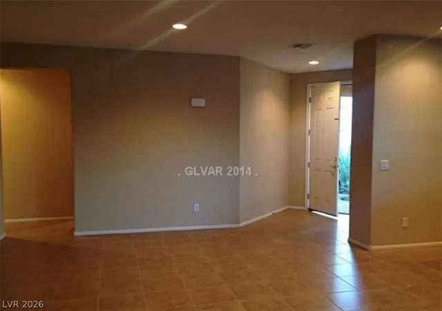 Photo 4 of Single family home for sale at 7112 Whitford St, Las Vegas, NV 89166 | MLS# 2775916 | Listing updated on 2026-04-24