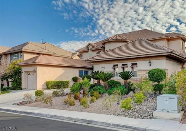Photo 3 of Single family home for sale at 10829 Ickworth Ct, Las Vegas, NV 89135 | MLS# 2775956 | Listing updated on 2026-04-24