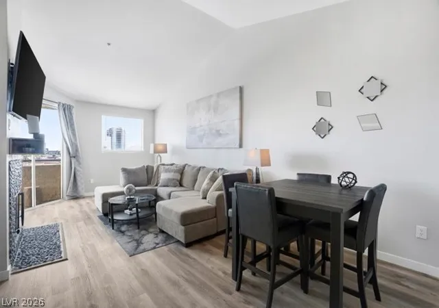 5th image of 230 E Flamingo Rd #422, Las Vegas, NV 89169 | MLS# 2776252
