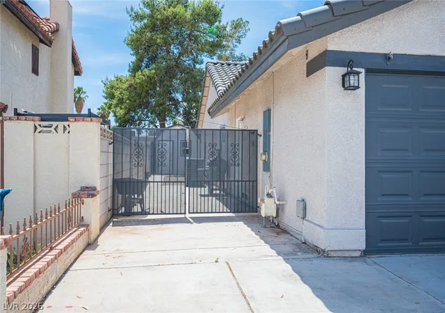 5th image of 3139 Regal Oak Dr, Henderson, NV 89014 | MLS# 2776422